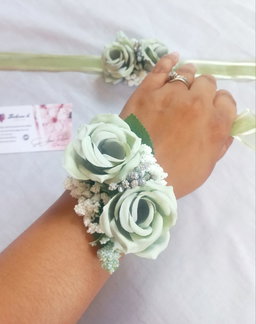 🌹 Sarah Corsage