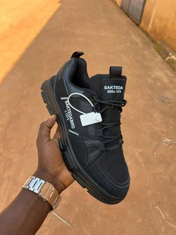 Black shoes closed 