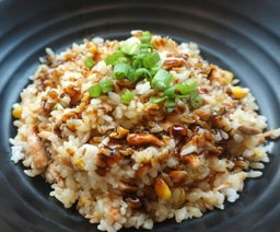 Plats Sate avec riz