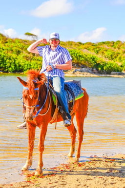 Paseo a Caballo con playa Macao
