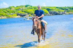 Paseo a Caballo con playa Macao