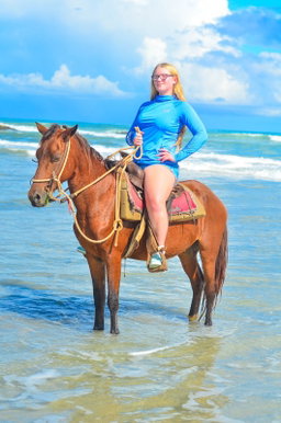 Paseo a Caballo con playa Macao
