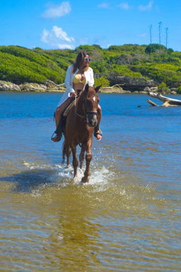 Paseo a Caballo con playa Macao