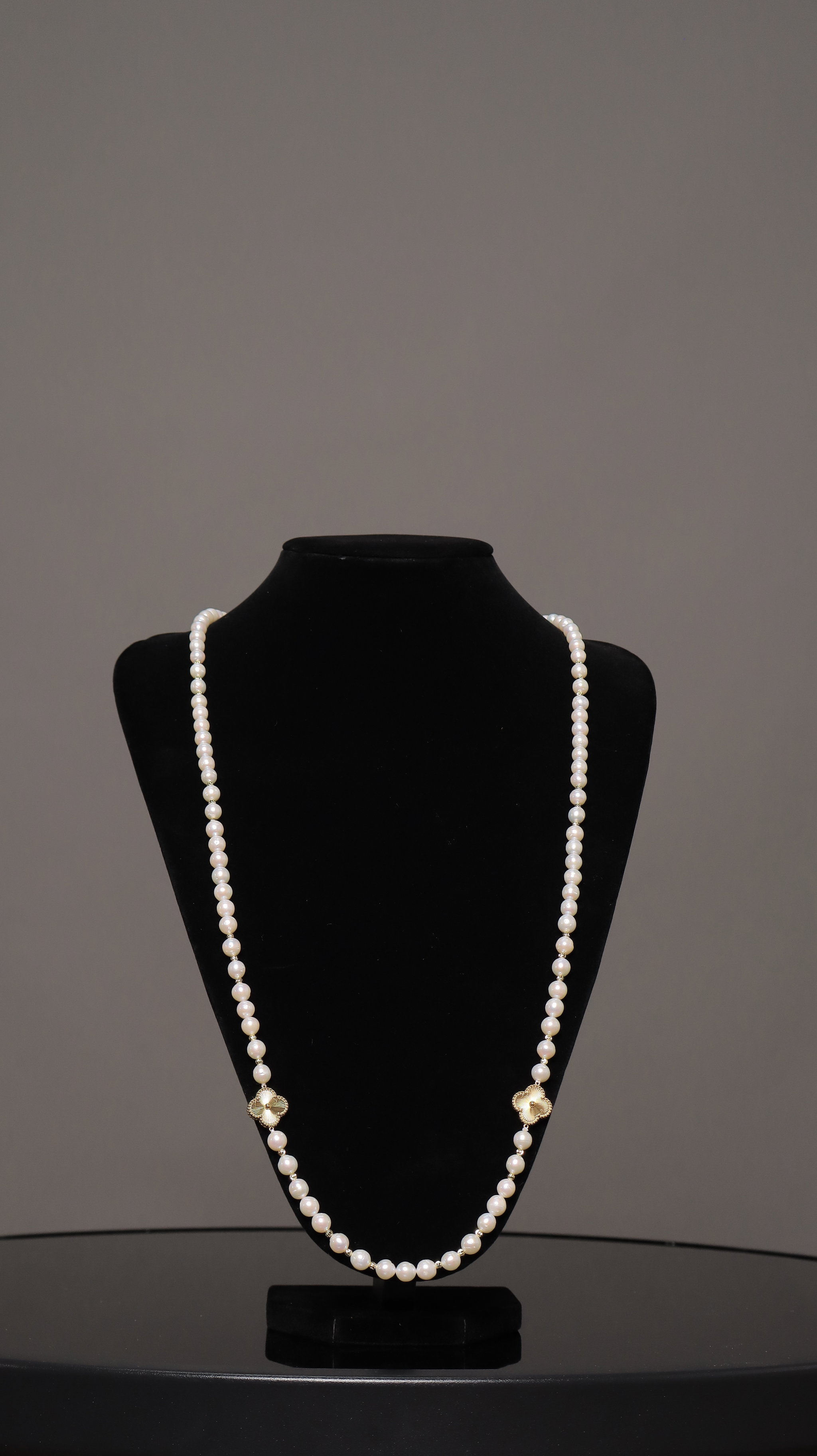 90cm White Pearl Necklace with Twin Clover _0