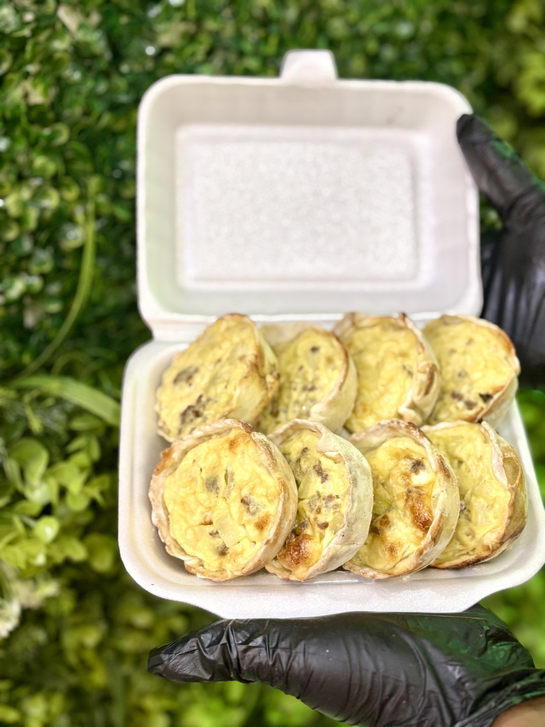 22 Mini Quiches