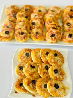 50 Mini Pizzas