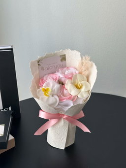 (3R025) Dong Ba 3 Stalk Soap Flower Mixed Bouquet ｜东巴3朵香皂混搭花束