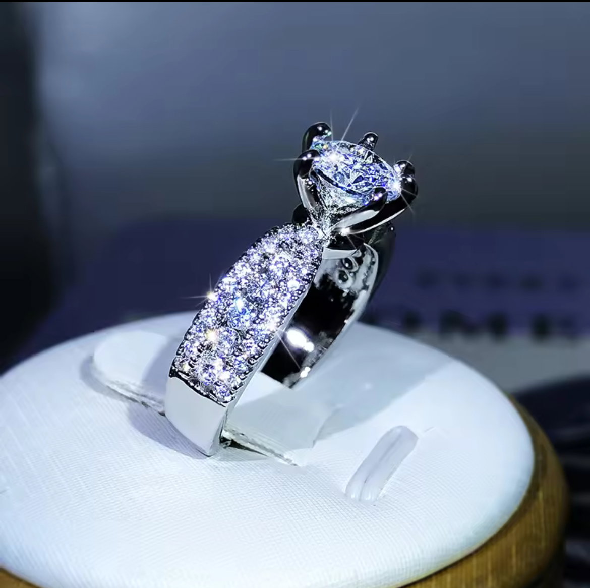 Amelia Radiant Luxe Diamond Ring_1