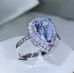 Milan Pear-cut Halo Ring