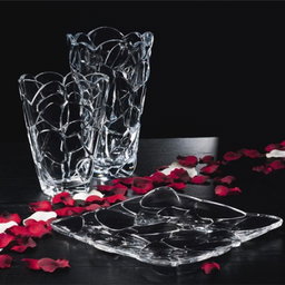 VAS BUNGA NACHTMANN PETALS VASE 28 CM