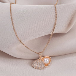 Pearl Shell Diamond Necklace