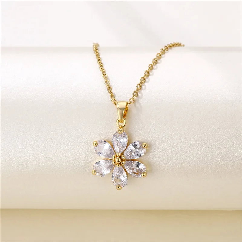 Bloomy Necklace