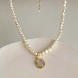 Mecylife Pearl Moon Necklace