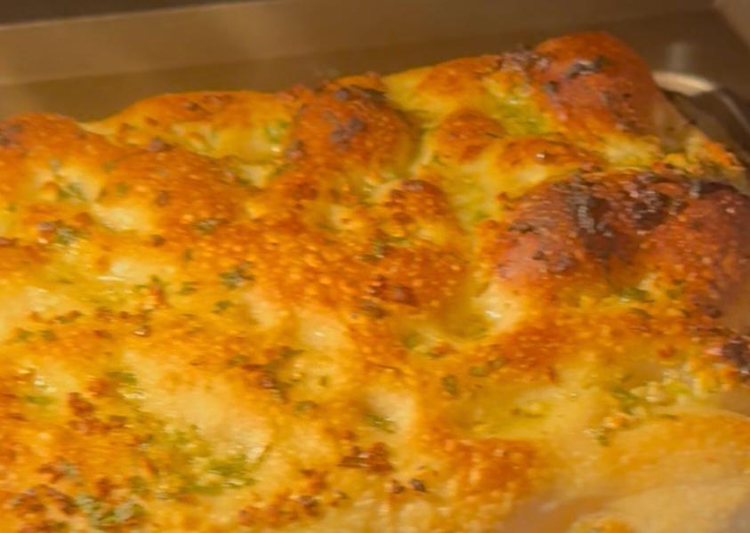 Minced Garlic in Butter with Fresh Parsley_0