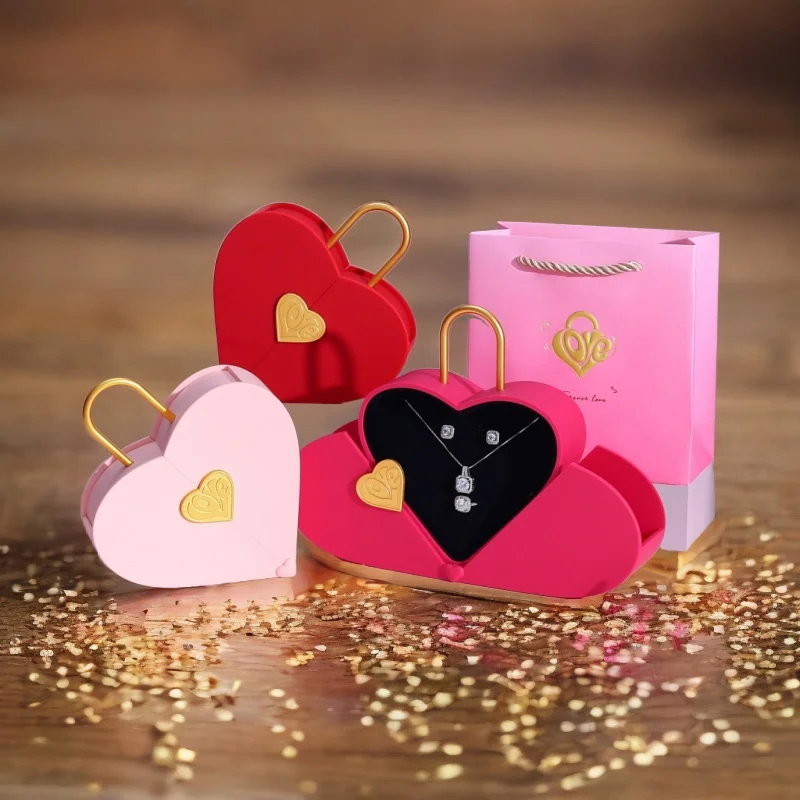 YZ Lock Heart Box_3