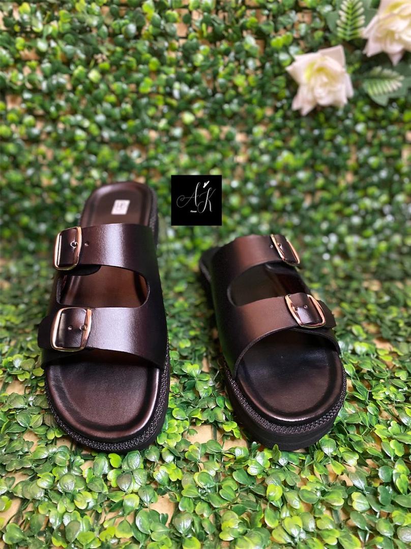 Mules Noires à Pompons _0