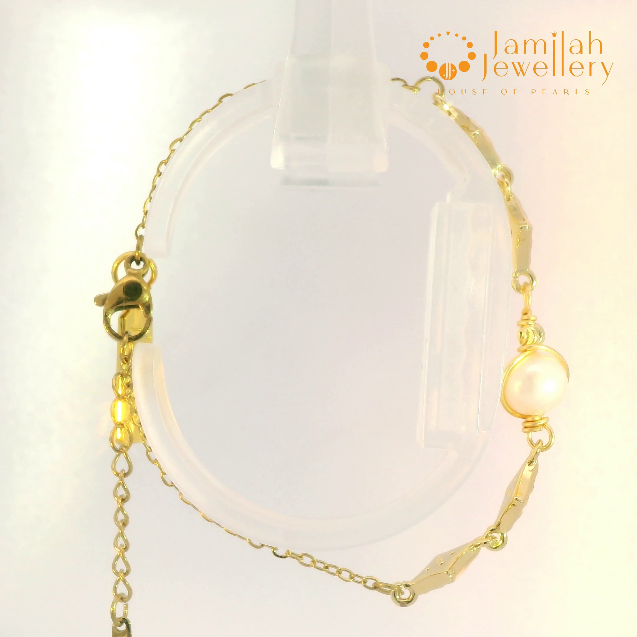 Delicate & Minimalist Pearl Bracelet – 18k Gold Plated Stainless Steel_2