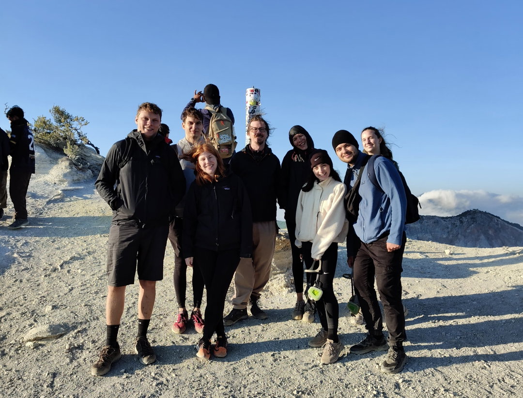 Ijen Sharing Tour for Foreigners