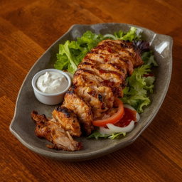 Plat viande + salade crudites