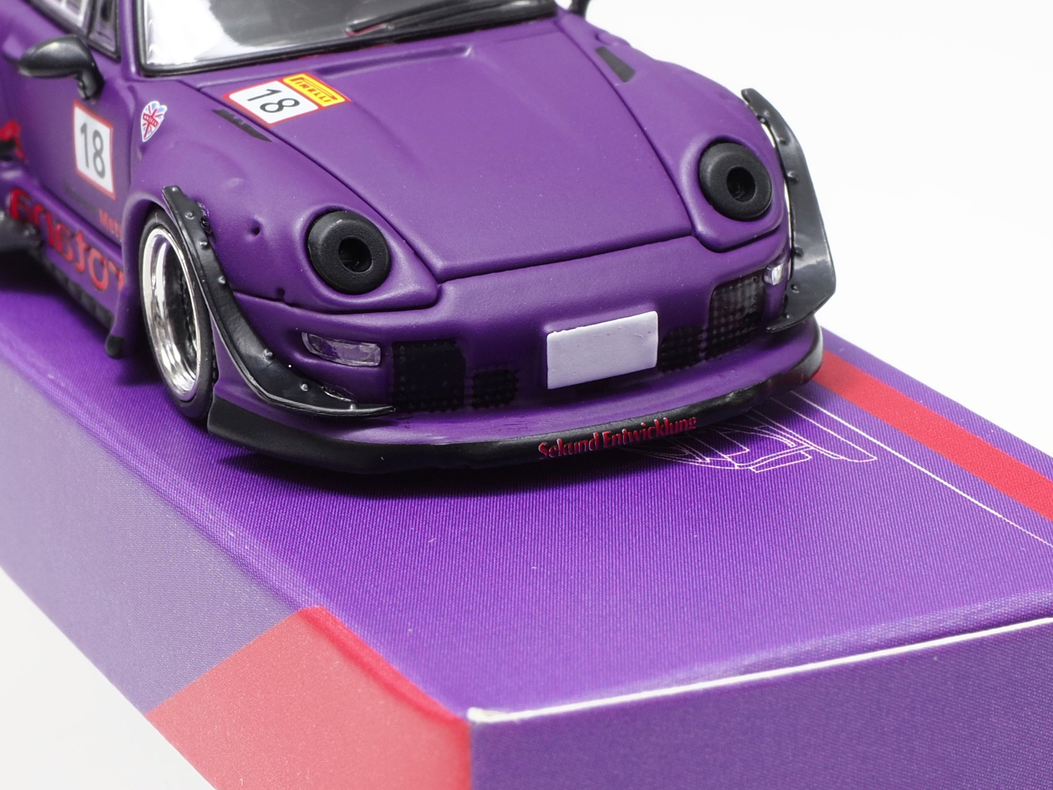 MODEL MODEL 1/64 PORSCHE RWB 993 ROTANA PURPLE_5