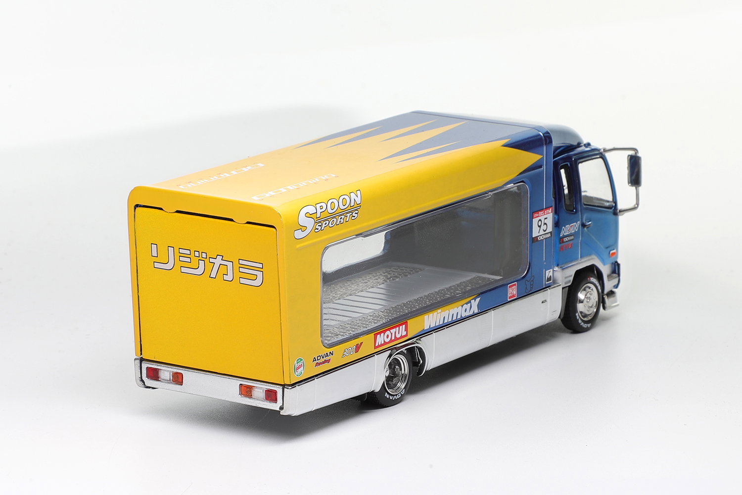 SHADOW PRO MODEL 1/64 FUSO TRUCK - SPOON_3