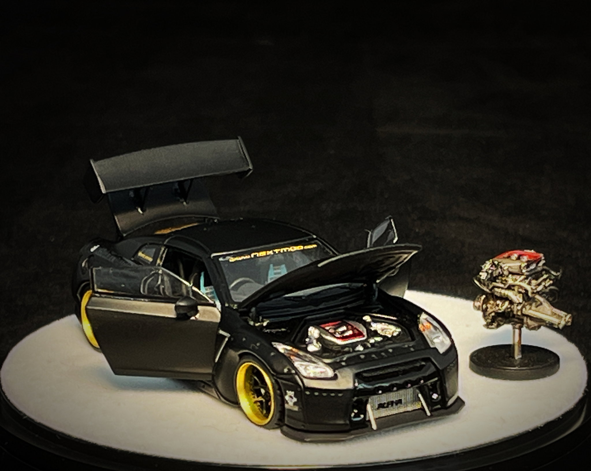 PGM MODEL 1/64 NISSAN SKYLINE GT-R (R35) ROCKET BUNNY_2