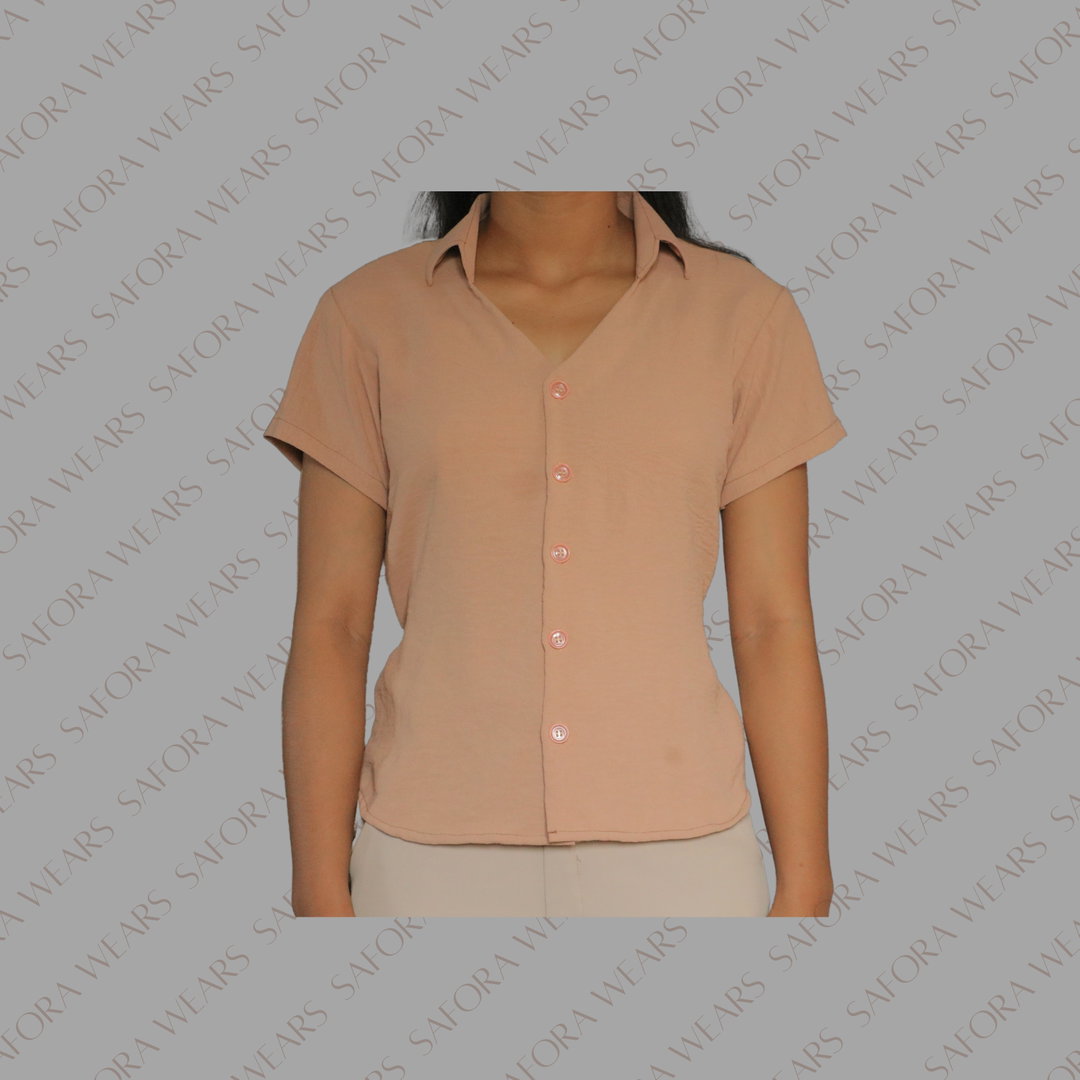 Short-sleeve button-down shirt 