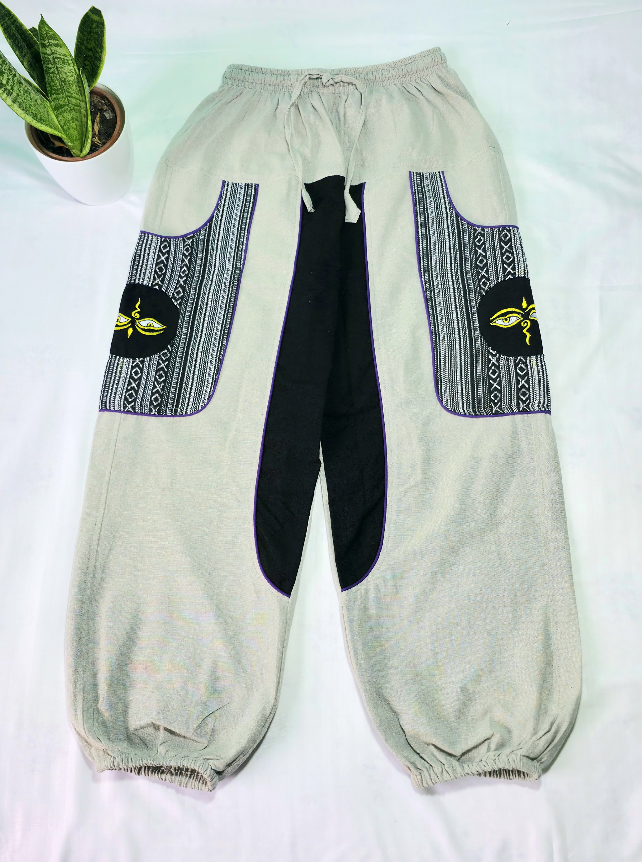 Embroidery baggy joggers_0