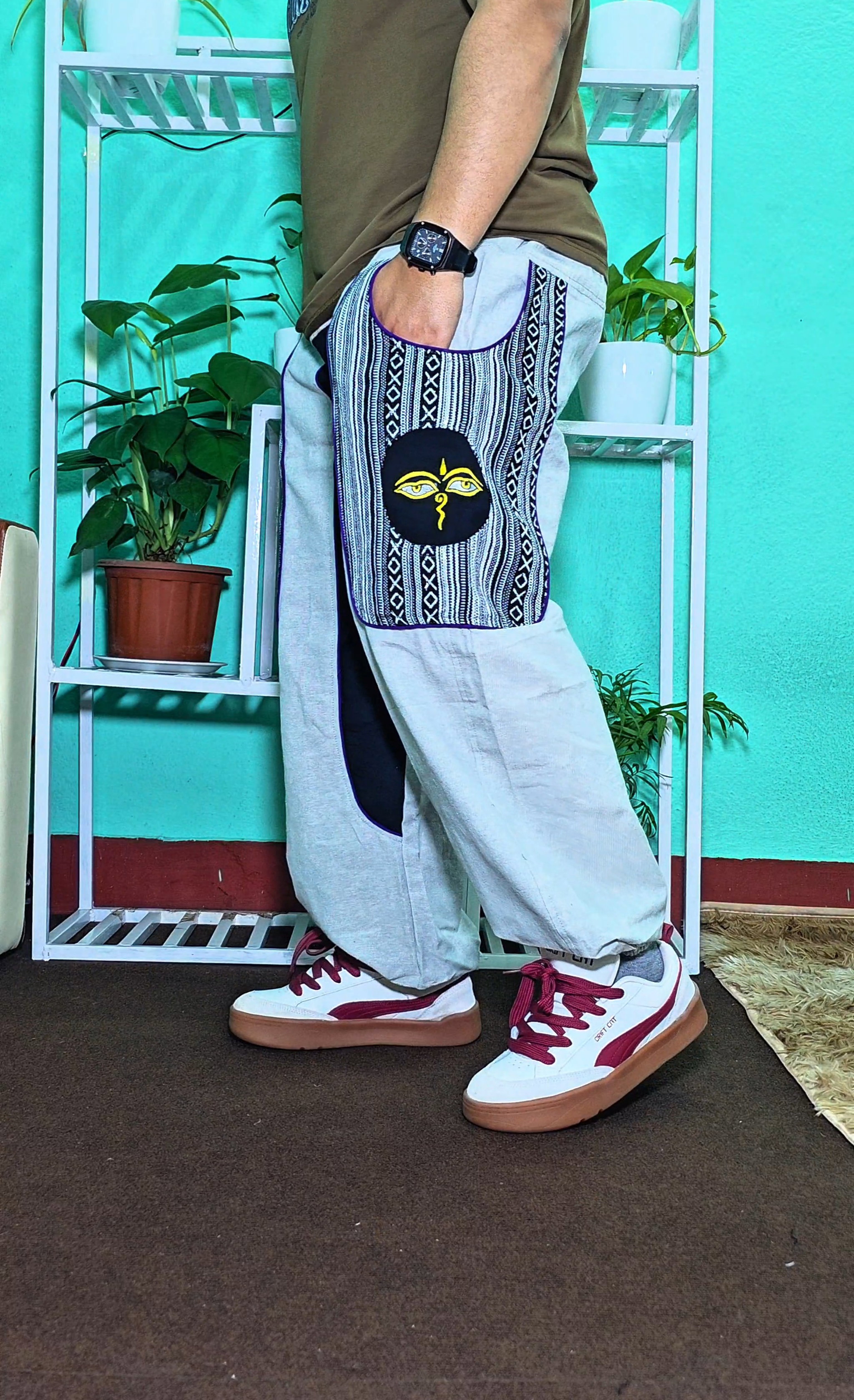 Embroidery baggy joggers_2