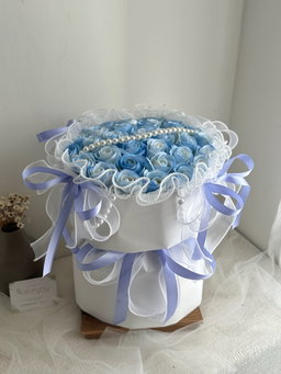 33 Stalk Ballet Style Soap Rose Round Bouquet 
