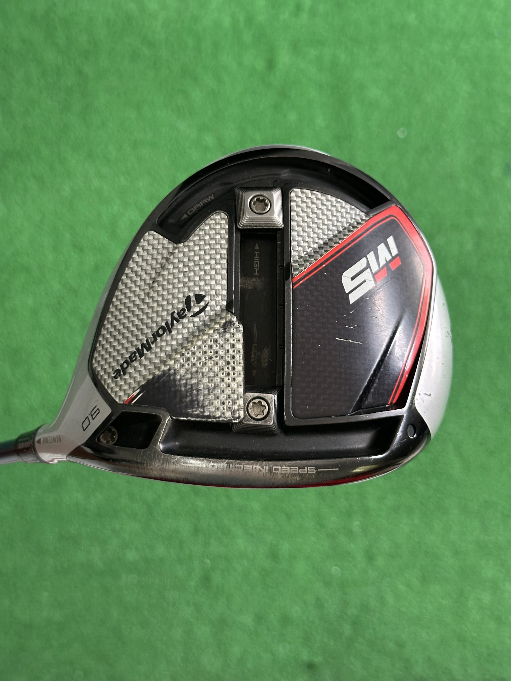 Taylormade M5 Driver (9 Deg)_1