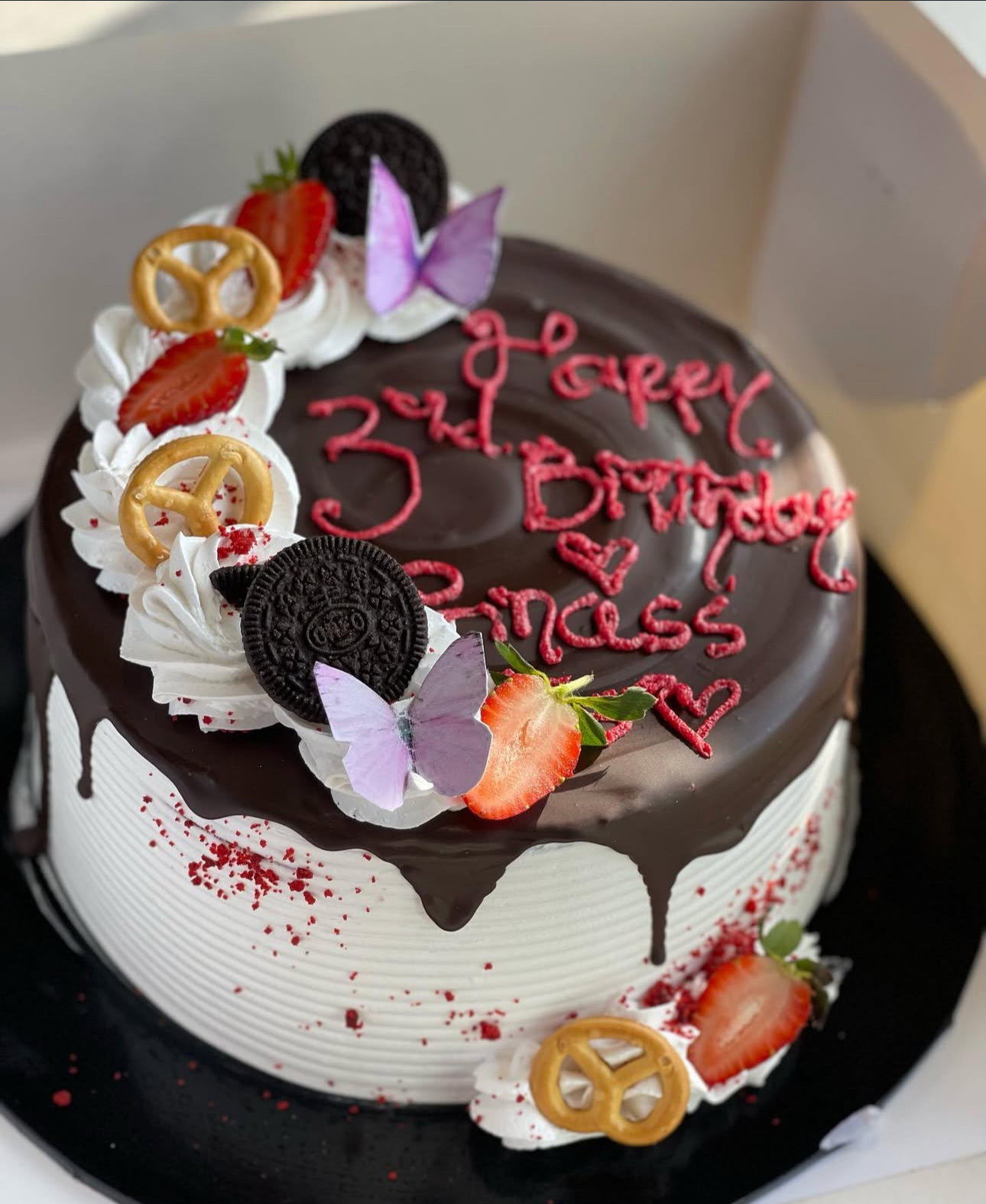 Indulgence Cakes! _10