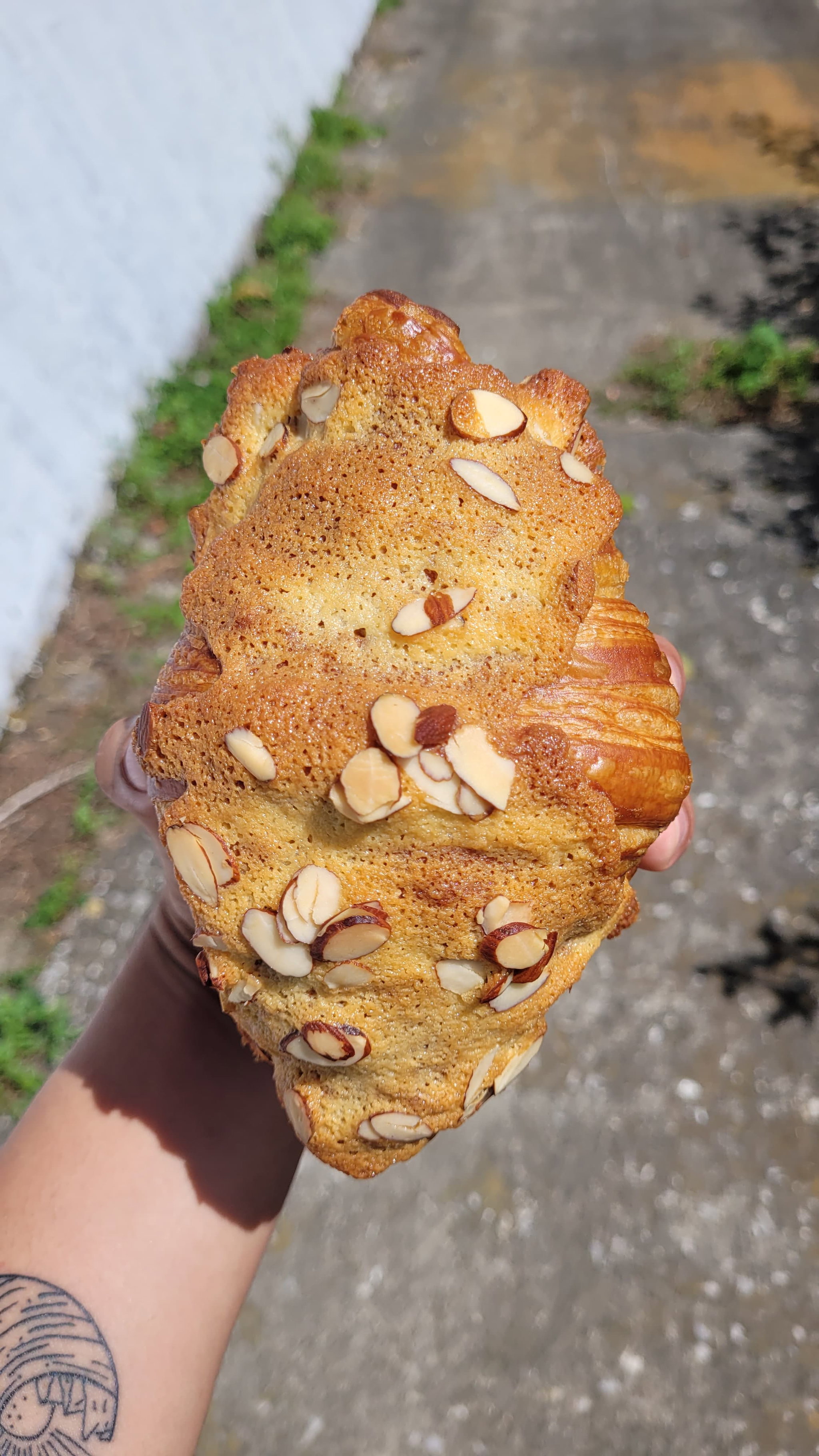 croissant de almendra _0