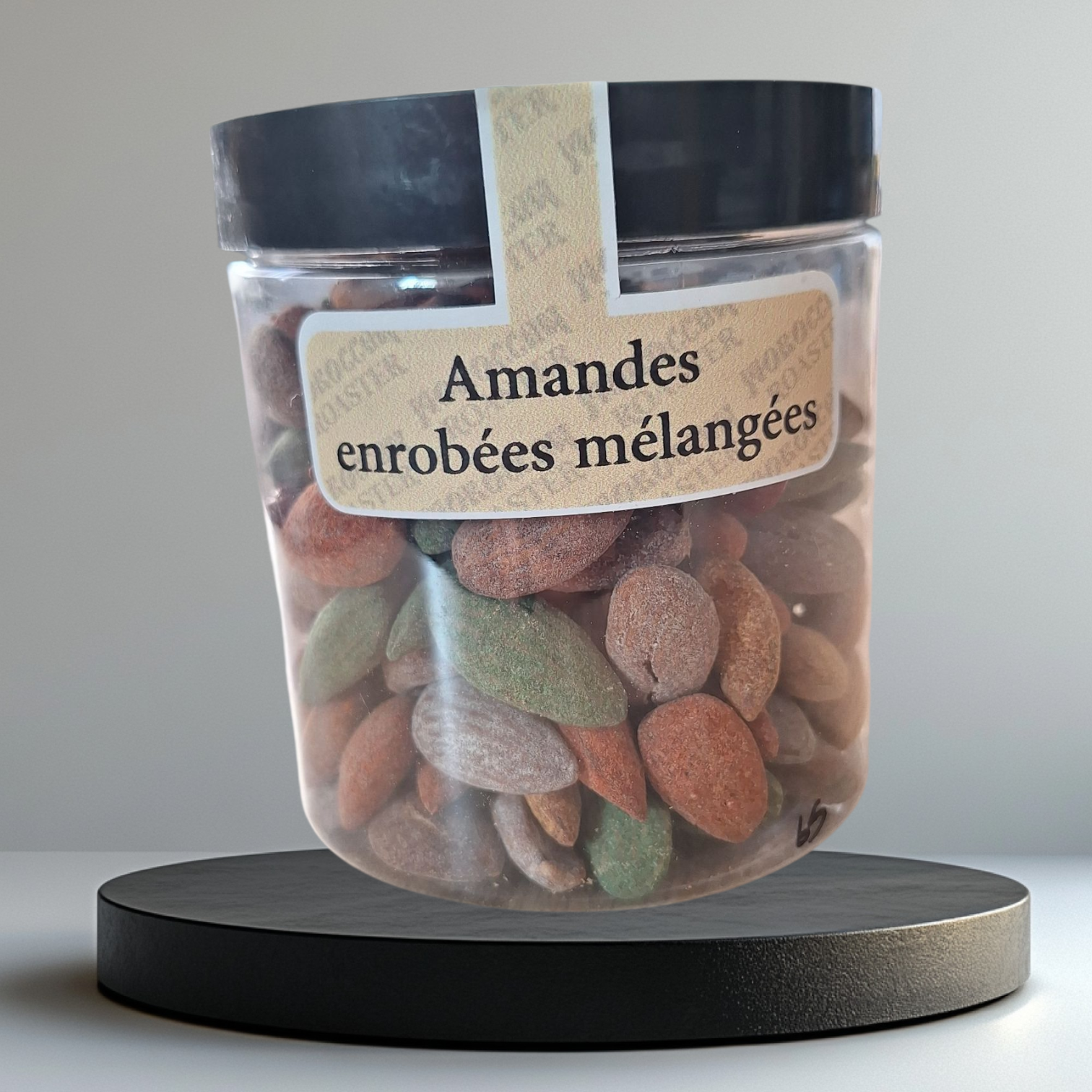 Amandes enrobées mélangées en boîte_0