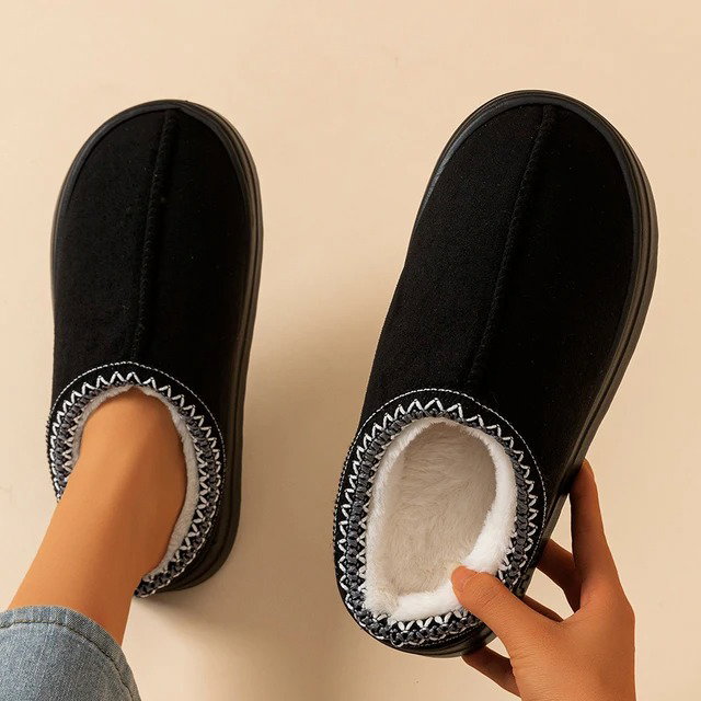 Pantoufle en velours avec Finition Broderie_3