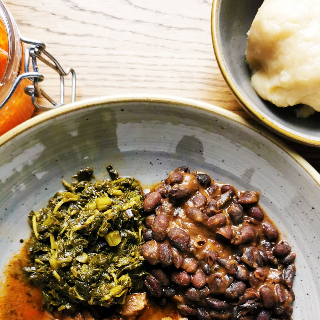MADESU (vegan) - herzhafter Bohneneintopf an einer Tomatensauce