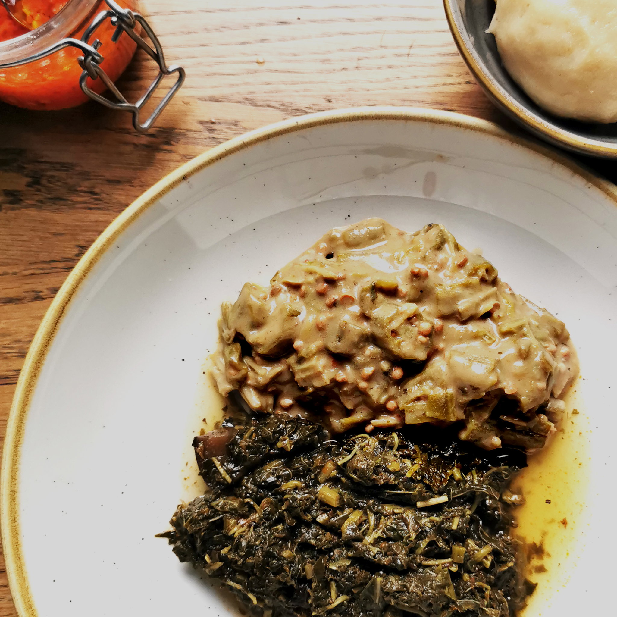 DONGO-DONGO (vegan) - Okra in cremiger Erdnusssauce _0