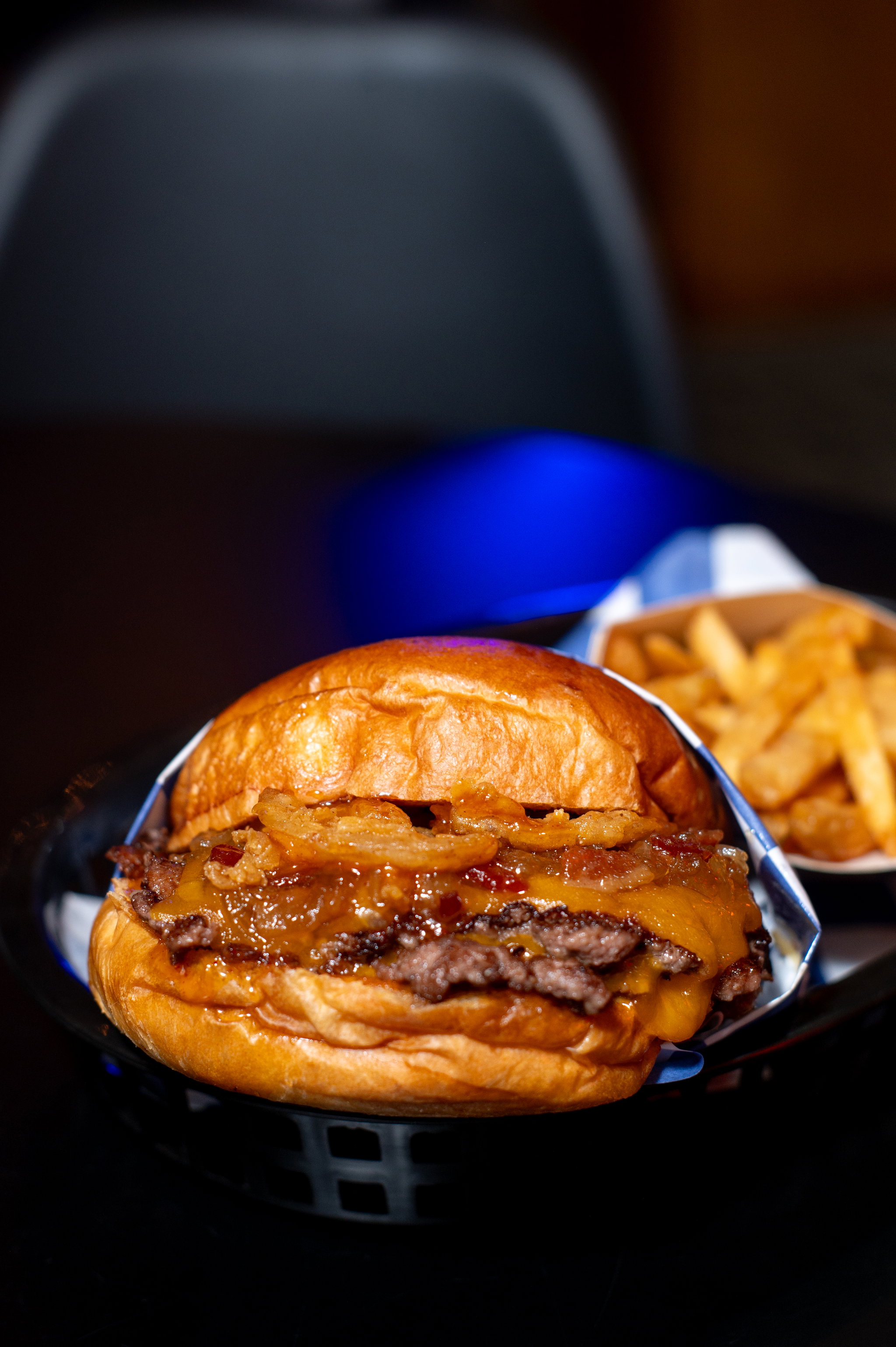 CRISPY ONION BURGER_0