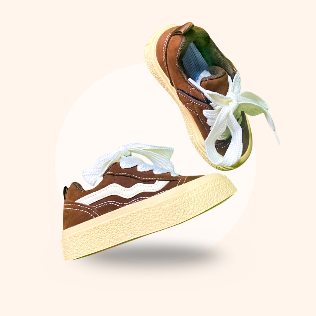 CANVAS SNEAKERS