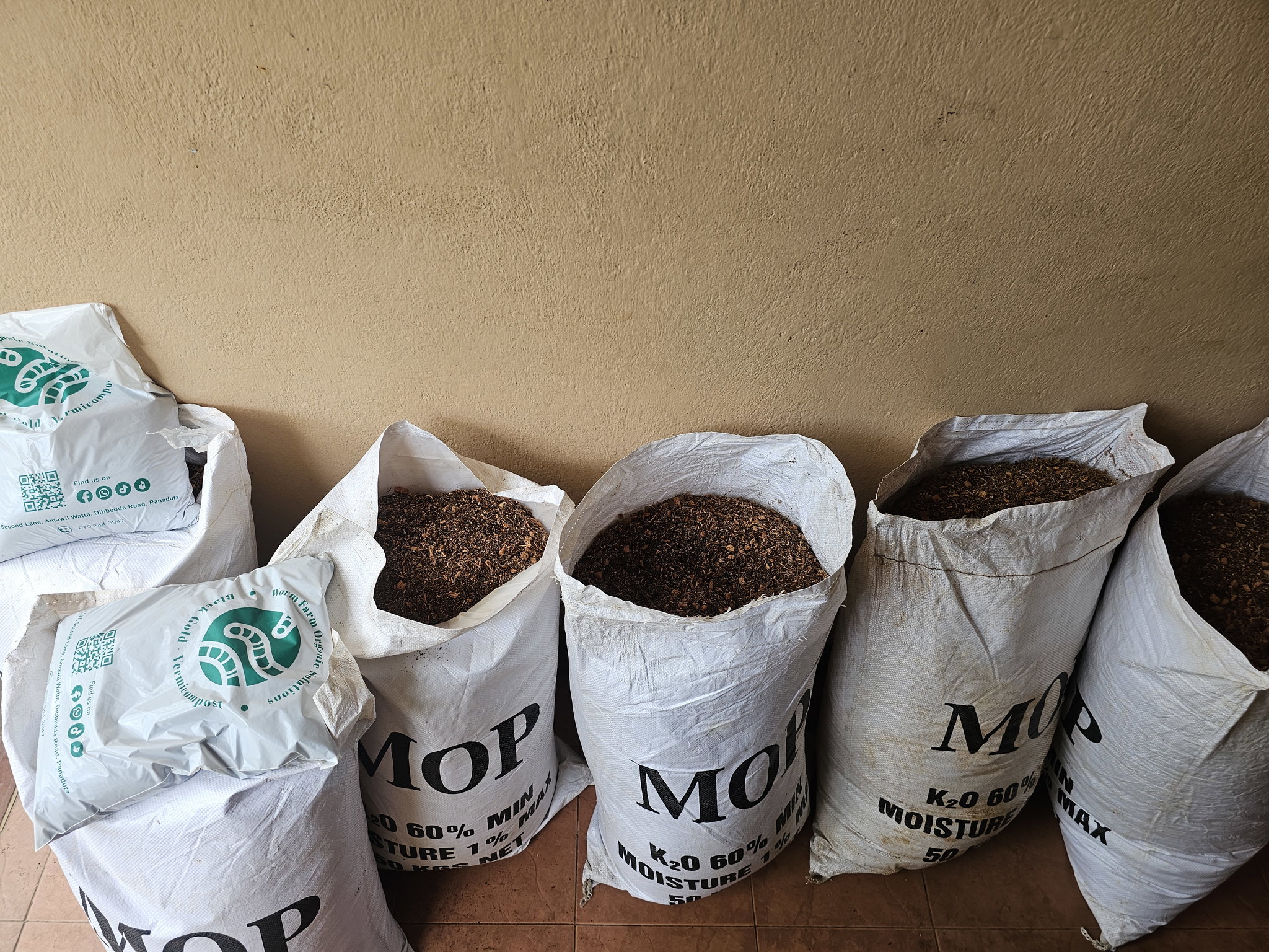 Grow Bag Mixture | 25 KG / 50 KG rice bag equivalent (වගා මාධ්‍ය)_3