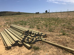 43mm vineyard trellis in-line pole or steel Y-standard equivalent for fencing