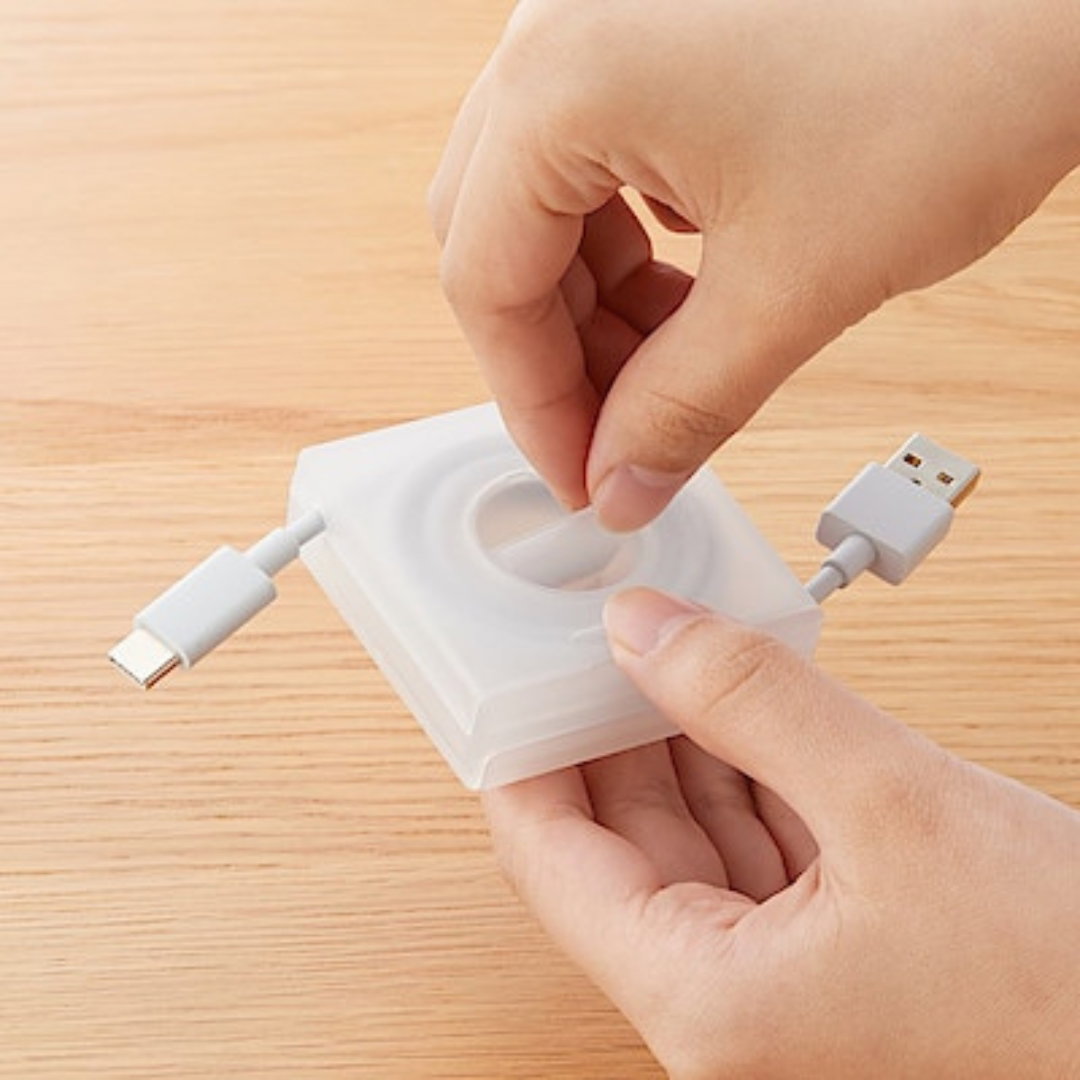 MUJI Polypropylene Cable Case with Phone Stand_2
