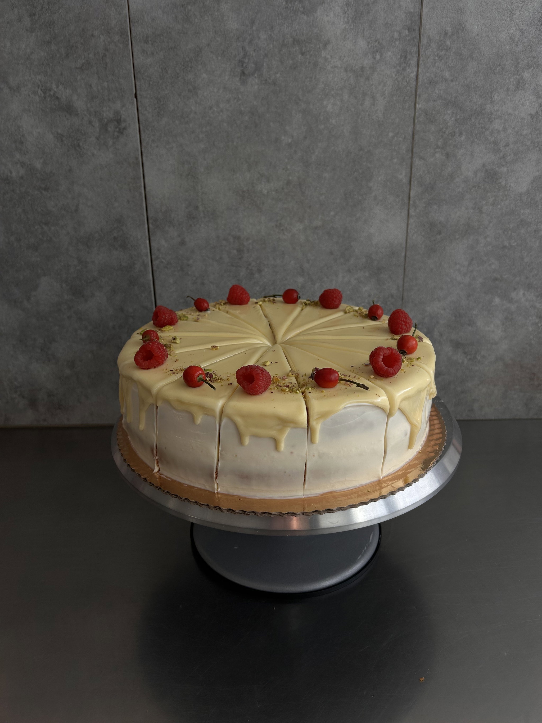 Malinová torta, 12-16 porcií_0