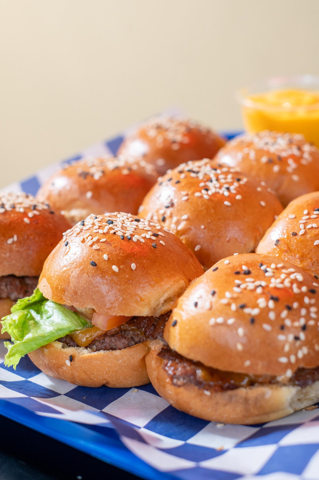 Mini burgers 