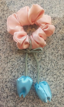 Wholesale Tulip Flower Scrunchie