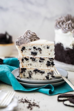 Cookies & Cream Cake 