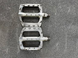 Wellgo Pedal V984 MTB/Road Bike Plastic Pedal