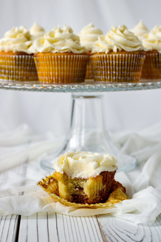 Vanilla Marble Cup Cakes _0
