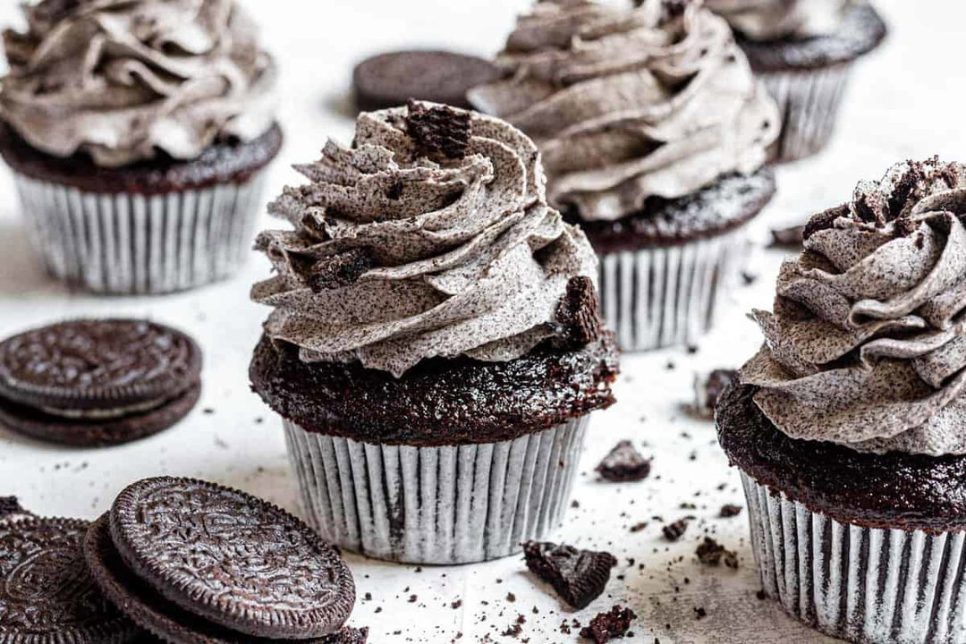 Chocolate Oreo cupcakes