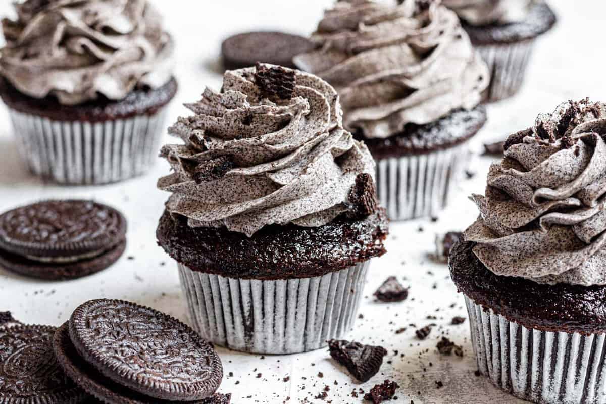 Chocolate Oreo cupcakes_0